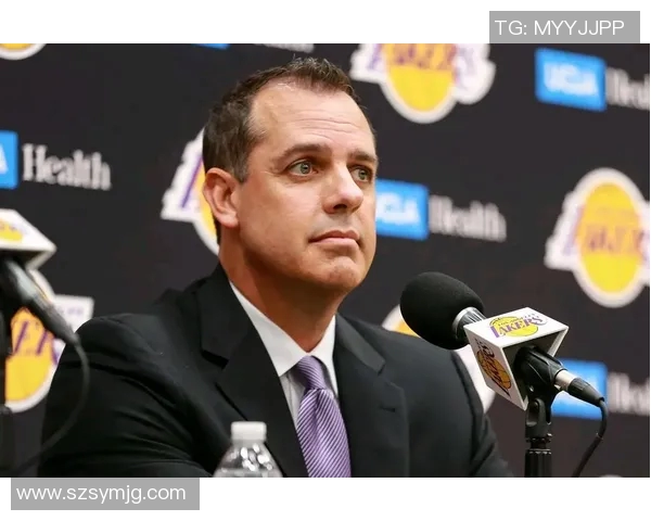 骑士队换帅传闻再起，泰伦卢或遭解雇——NBA教练市场新动向